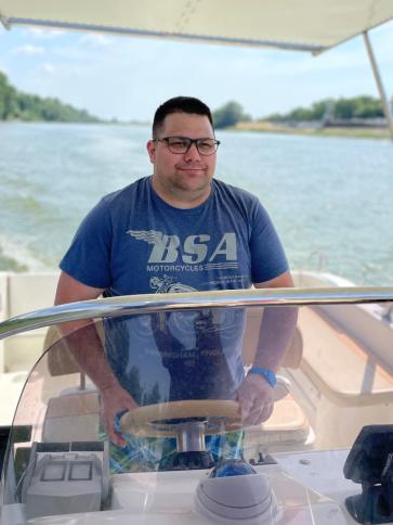 Péter, 38 éves lázi társkereső férfi profil fotója