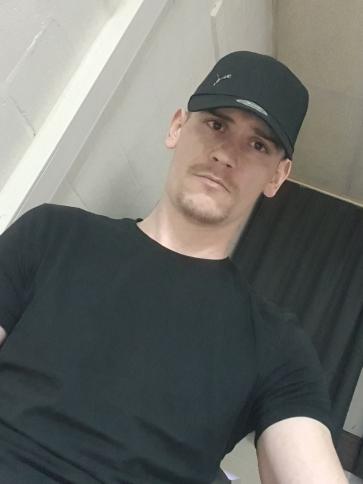 Norbert, 31 éves abaligeti társkereső férfi profil fotója