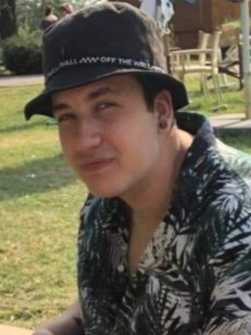 Tamás, 23 éves rácalmási társkereső férfi profil fotója