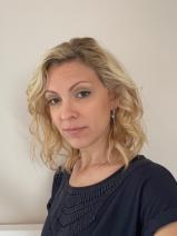 Sziasztok! Éva vagyok. Komoly csomádi társkereső férfiak jelentkezését várom.