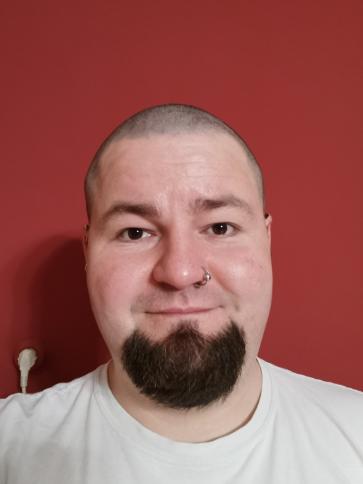 Krisztián, 38 éves abaligeti társkereső férfi profil fotója