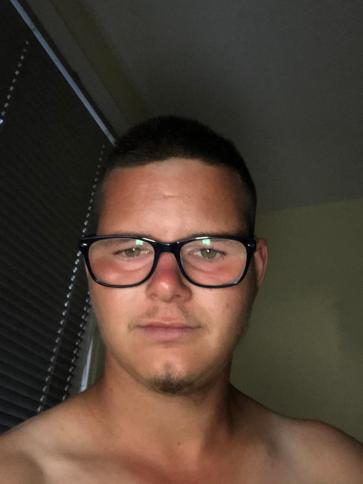 Ferenc, 26 éves nyíribronyi társkereső férfi profil fotója