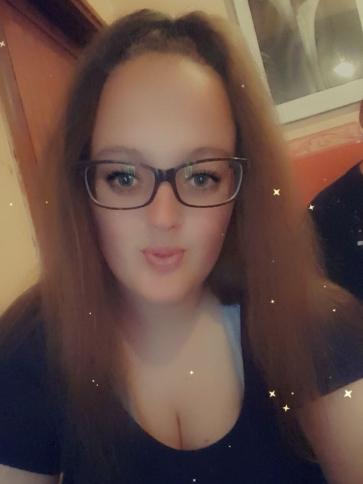 Boglárka, 24 éves gyöngyöshalászi társkereső nő profil fotója