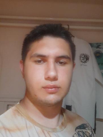 Ferenc, 23 éves eleki társkereső férfi profil fotója