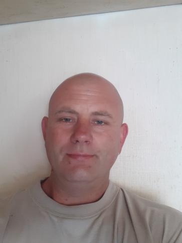 Gyula, 45 éves kupi társkereső férfi profil fotója
