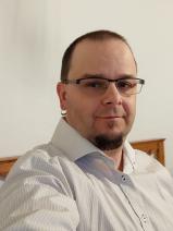 Sziasztok! Zoltán vagyok. Igényes békési párkereső nőt keresek.