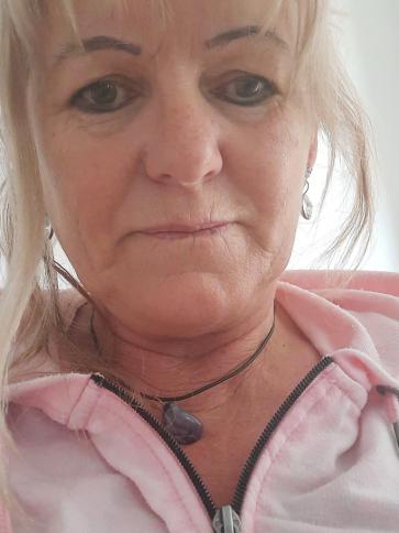 Etelka, 68 éves pusztaszabolcsi társkereső nő profil fotója