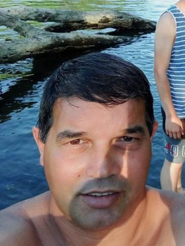Zoltán, 48 éves biharkeresztesi társkereső férfi profil fotója