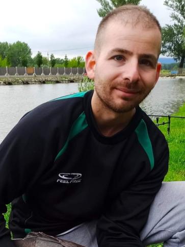 Péter, 34 éves táti társkereső férfi profil fotója