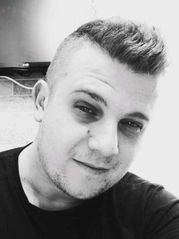 Norbert, 34 éves naszályi társkereső férfi profil fotója