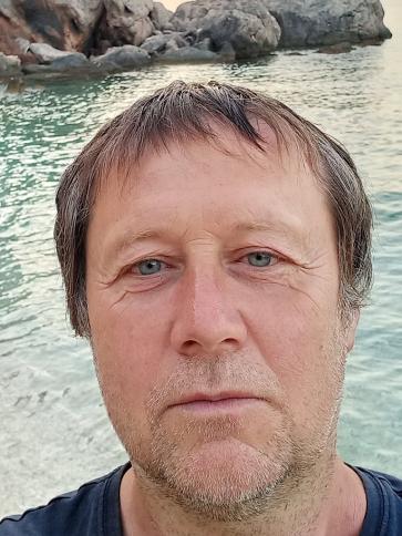 Attila, 50 éves abaligeti társkereső férfi profil fotója