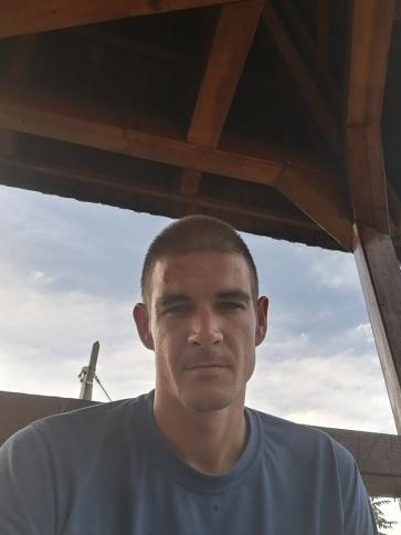 Zsolt, 38 éves szerencsi társkereső férfi profil fotója