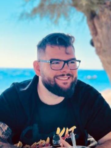 Attila, 28 éves szigethalmi társkereső férfi profil fotója
