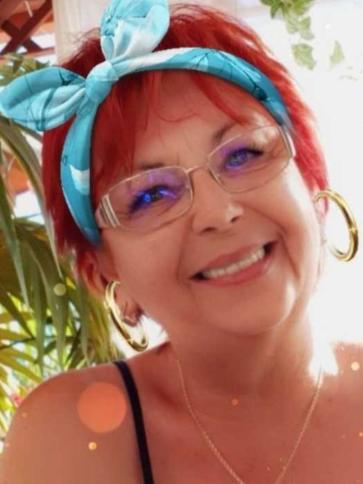 Zsóka, 64 éves abádszalóki társkereső nő profil fotója Zsóka, 64 éves abádszalóki társkereső nő profil fotója