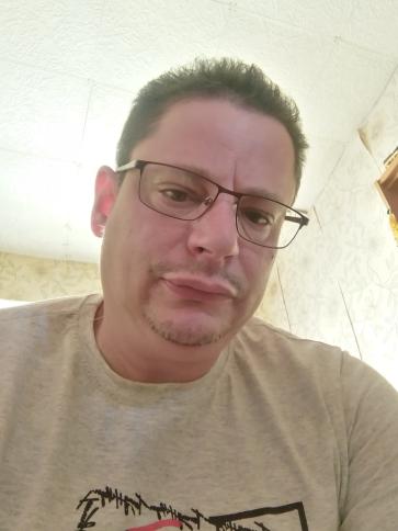 László, 48 éves rinyaszentkirályi társkereső férfi profil fotója