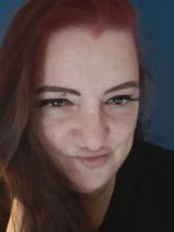 Sziasztok! Mónika vagyok. Komoly írországi társkereső férfiak jelentkezését várom.