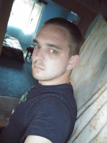 Bence, 32 éves kiskunmajsai társkereső férfi profil fotója