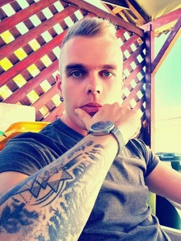 Máté, 33 éves szakályi társkereső férfi profil fotója