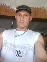 Sziasztok! Gábor vagyok. Online szarvasi randizni vágyó nők kattinsatok a kedvenc gombra.