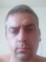 Sziasztok! István vagyok. Komoly pakodi párkereső nők jelentkezését várom.