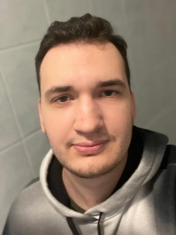 Márk, 24 éves dunaújvárosi társkereső férfi profil fotója