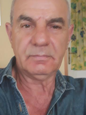 László, 70 éves tamási társkereső férfi profil fotója