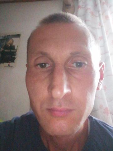 Ricsi, 44 éves galgamácsai társkereső férfi profil fotója