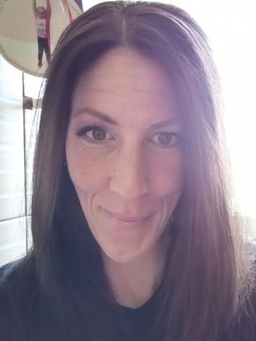 Krisztina, 40 éves oroszlányi társkereső nő profil fotója