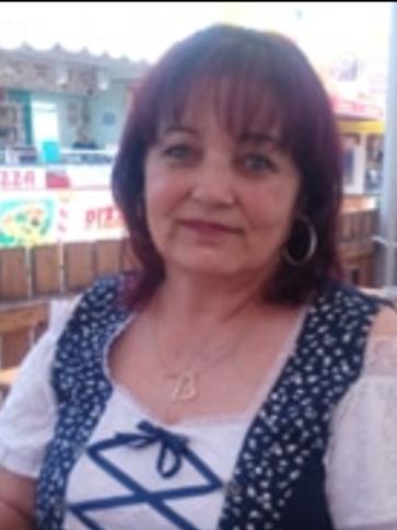 Márti, 65 éves nyírábrányi társkereső nő profil fotója