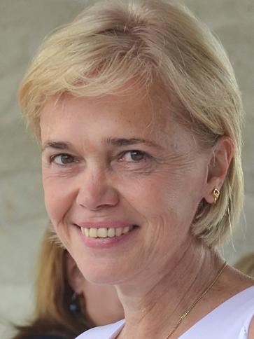 Dóra, 62 éves szadai társkereső nő profil fotója