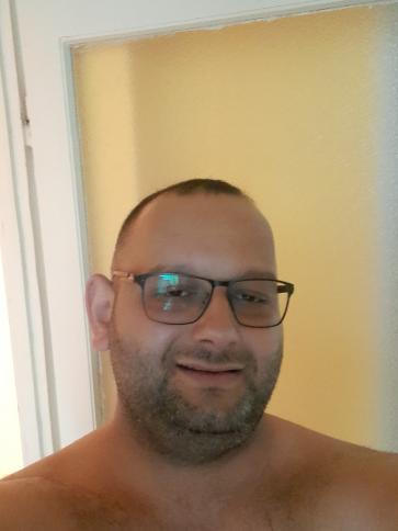 József, 35 éves bátonyterenyei társkereső férfi profil fotója József, 35 éves bátonyterenyei társkereső férfi profil fotója