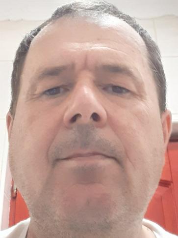 Zoltán, 53 éves komorói társkereső férfi profil fotója