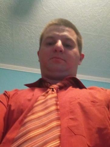 Sándor, 33 éves kéthelyi társkereső férfi profil fotója