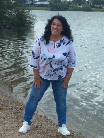 Éva, 65 éves németországi társkereső nő profil fotója