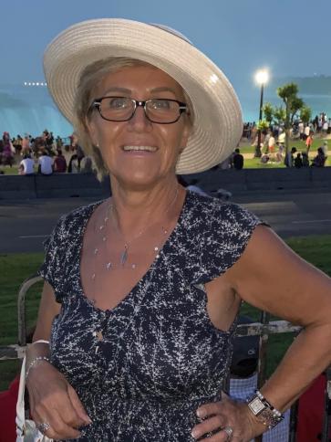 Gizella, 69 éves kanadai társkereső nő profil fotója