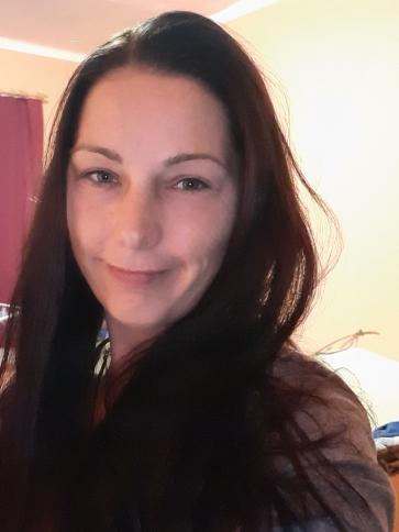 Nikoletta, 43 éves táti társkereső nő profil fotója