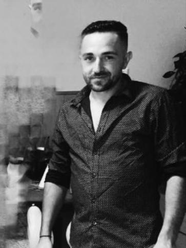Beci, 32 éves ácsi társkereső férfi profil fotója