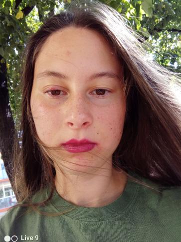Reni, 22 éves pécsi társkereső nő profil fotója