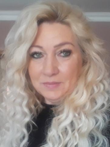 Éva, 58 éves üllői társkereső nő profil fotója