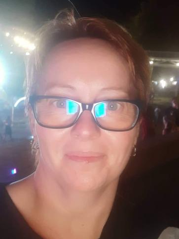 Éva, 43 éves szolnoki társkereső nő profil fotója
