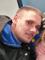 Sziasztok! Ákos vagyok. Online nagykátai randizni vágyó nők kattinsatok a kedvenc gombra.