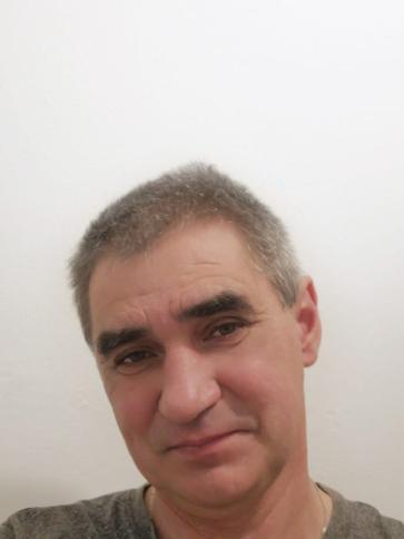 Gábor, 55 éves kapuvári társkereső férfi profil fotója