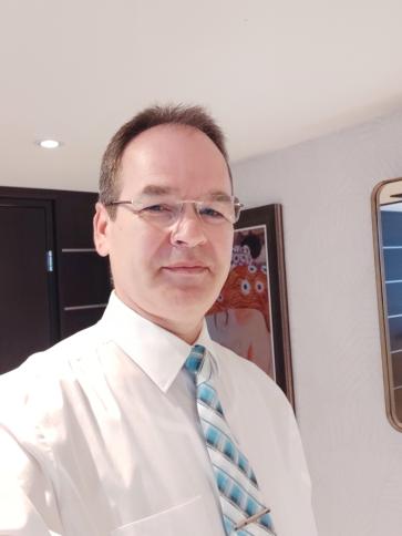 Gábor, 57 éves debreceni társkereső férfi profil fotója