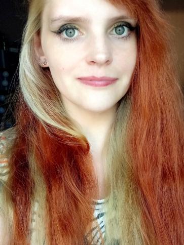 Dóra, 33 éves móri társkereső nő profil fotója