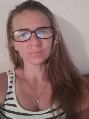 Szilvia, 48 éves szekszárdi társkereső nő profil fotója