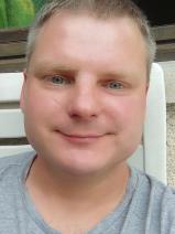 Sziasztok! Lajos vagyok. Online pátyi randizni vágyó nők kattinsatok a kedvenc gombra.