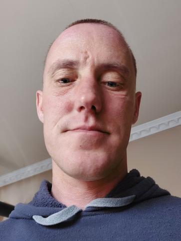 Roland, 38 éves ceglédberceli társkereső férfi profil fotója