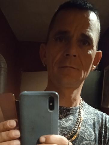 Kornel, 47 éves szlovákiai társkereső férfi profil fotója Kornel, 47 éves szlovákiai társkereső férfi profil fotója