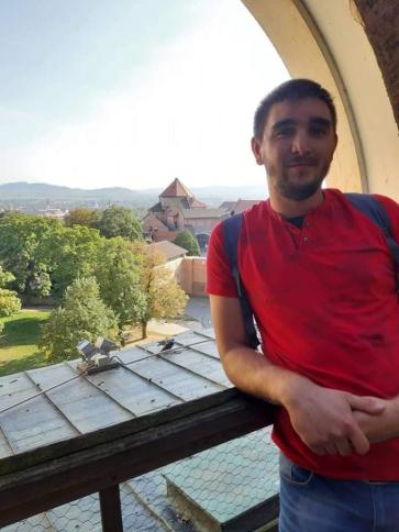 Gábor, 28 éves tiszakécskei társkereső férfi profil fotója