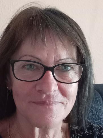 Sonja, 69 éves oroszlányi társkereső nő profil fotója